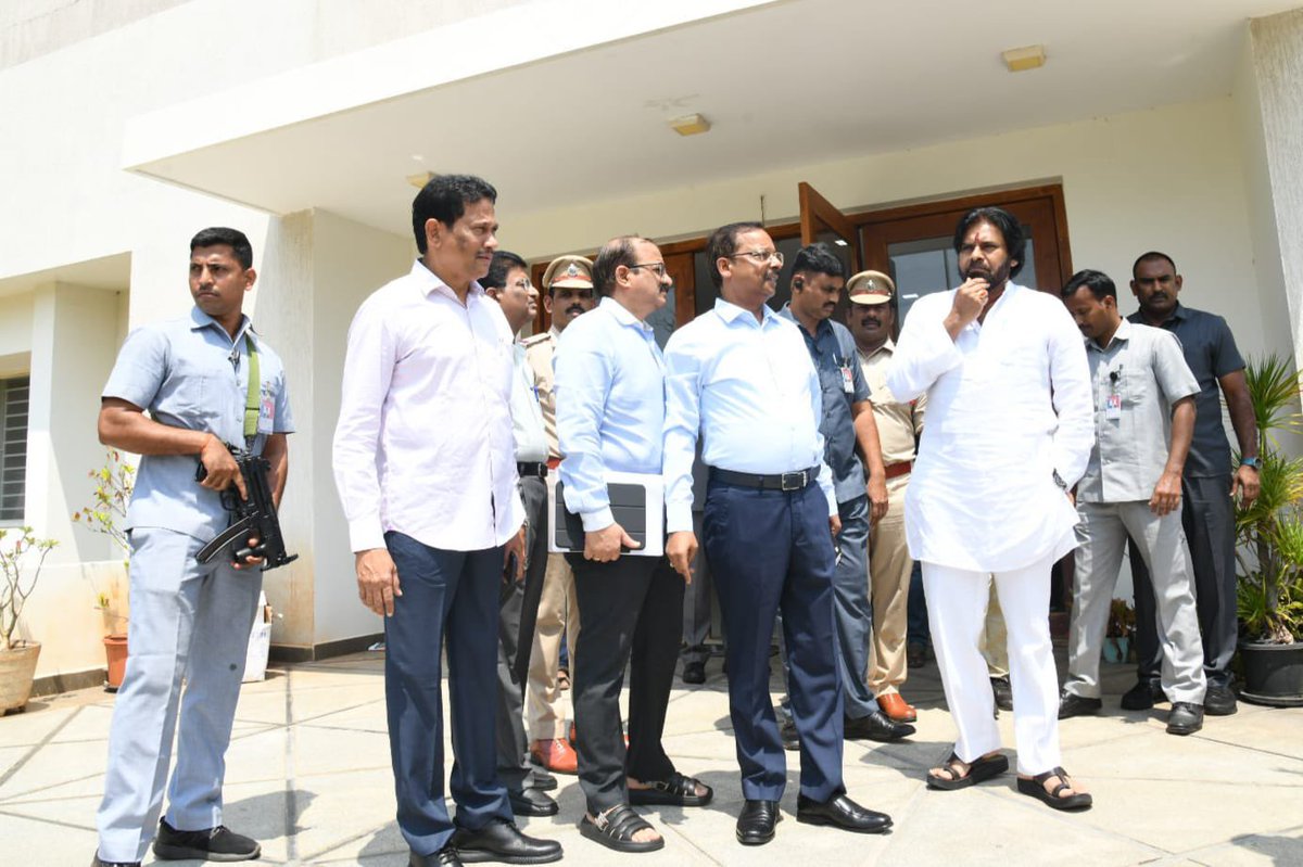 జై జనసేన 🇮🇳 (@kirankumarvkir8) on Twitter photo  జై జనసేన 🇮🇳 (@kirankumarvkir8) on Twitter photo