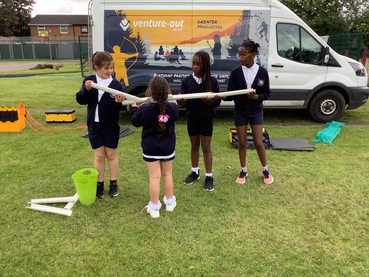 Year 4  taking part in the outdoor sessions with @ventureout The focus was #teambuilding and #Resiliences