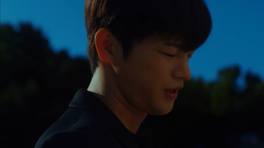 bluelikesocean's tweet photo. 아 서ㅇ국씨 제발 BL 작품 하나 하자.. 이런 달란트를 3~4분짜리로만 보는건 큰 손실이라고ㅜㅜ https://t.co/qh9b6OWtfZ
