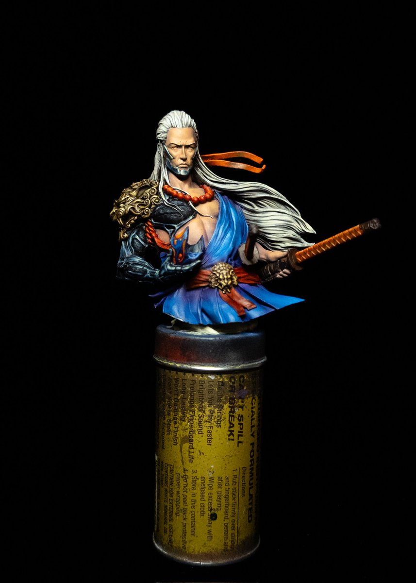 Armarros's tweet photo. Hier c'était les cheveux, je trouve le résultat plutôt réussi. https://t.co/tnOvQOJ1a5 #warhammer #WarhammerCommunity #streamer #miniaturepainting #warhammer40k #WarhammerArt #PaintingWarhammer #ageofsigm https://t.co/zXcR3qAZRd
