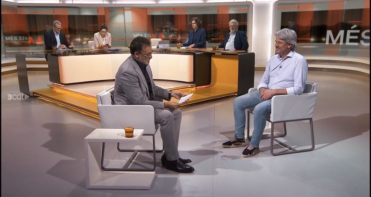 “Ens necessitem tots”✊

Ahir <a href="/Dionis7vetes/">Dionís Guiteras</a> va passar pel <a href="/Mes_324/">Més 324 - TV3</a> <a href="/som3cat/">3Cat</a> amb <a href="/xgraset/">Xavier Grasset i Foraster</a> i va tenir aquesta interessant conversa: 

➡️ ccma.cat/3cat/dionis-gu…

#Més324 #EsquerraNacional <a href="/Esquerra_ERC/">Esquerra Republicana</a>