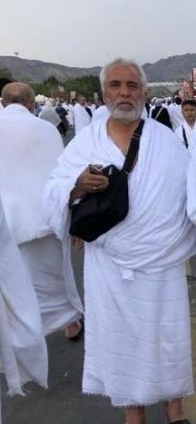 Turist vizesi yoluyla gelip orada hac görevini yerine getirdikten sonra Mina da rahatsizlanip düşen ve kırmızı yelekli görevliler tarafından alınıp götürülen Yasin Kılınç tan bilgi alamiyoruz. Yardımınızı istiyoruz. Teşekkürler ...