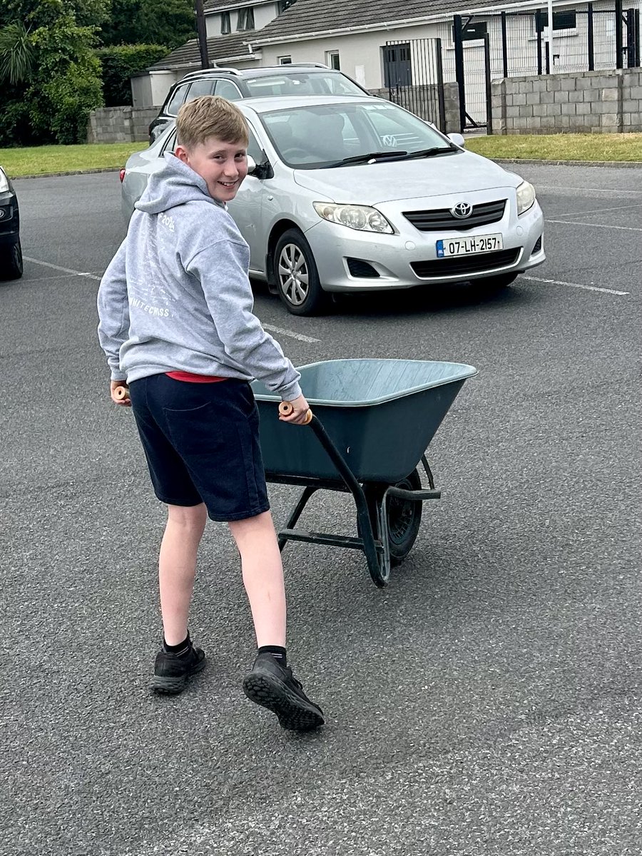 So today is “anything but a school bag “ day. I think the pictures tell the story 🫣🫣😂