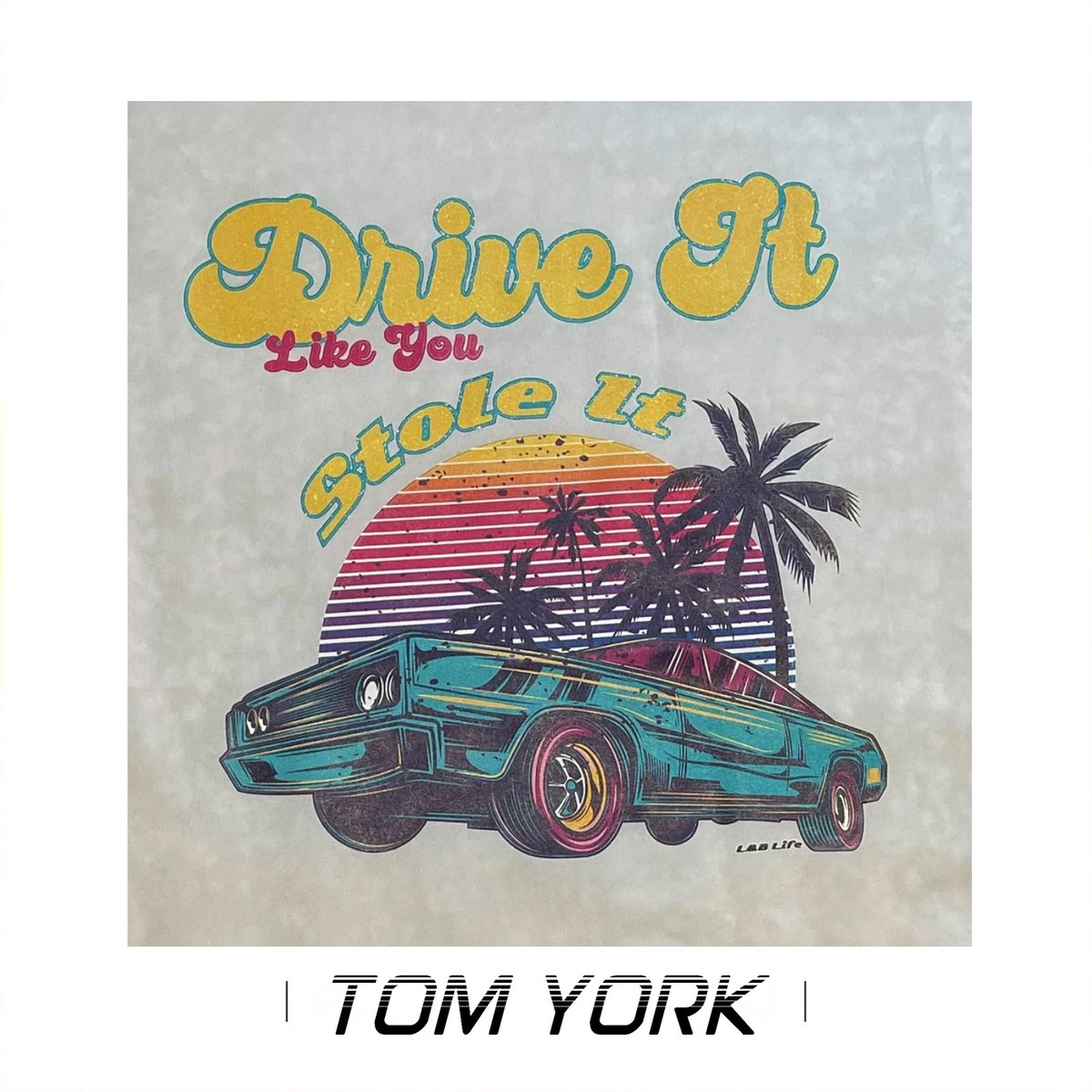 TomYorkOfficiel's tweet photo. Nouveau single vendredi 😀 https://t.co/dvSuNV6vtN