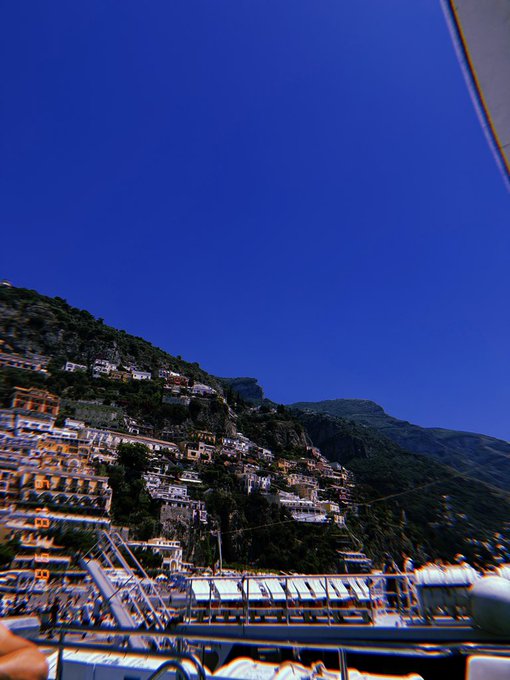 Leaving my best life in Italy! 🇮🇹  And tell me why are Italian men obsessed with me XD https://t.co/