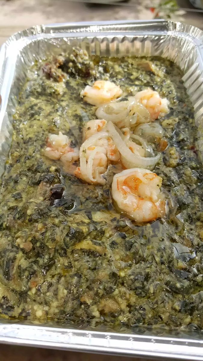 franck_yomsi's tweet photo. Son excellence le président @PR_Diomaye souhaiterait-il déguster/découvrir le divin ndolè, un des plats phare du #cameroun🇨🇲 ? Je serai honoré de le lui cuisiner🙂 https://t.co/769yC0qmUO