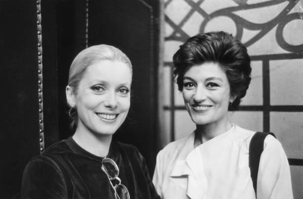 FranccesLucca's tweet image. D1602: Catherine Deneuve... #anoukaimee