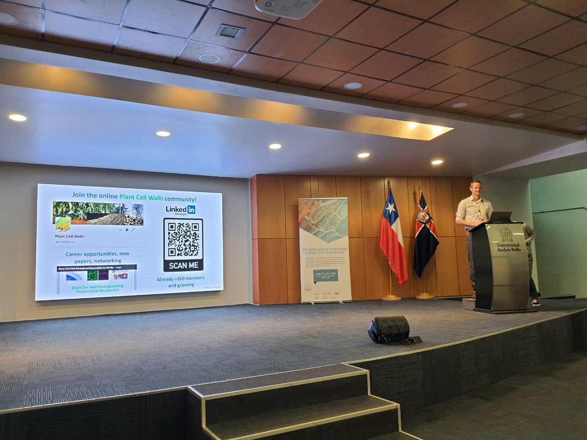 Catalin Voiniciuc (@cvoiniciuc) on Twitter photo After two excellent keynotes yesterday from Dan Cosgrove <a href="/plantcellwall/">Daniel Cosgrove</a> and <a href="/DupreeLab/">Dupree Lab</a> , <a href="/CAndersonLab/">Charlie Anderson</a> starts the first full day at <a href="/cellwall2024cl/">Plantcellwall2024</a> with a shout-out to the LinkedIn group for all plant cell wall enthusiasts After two excellent keynotes yesterday from Dan Cosgrove <a href="/plantcellwall/">Daniel Cosgrove</a> and <a href="/DupreeLab/">Dupree Lab</a> , <a href="/CAndersonLab/">Charlie Anderson</a> starts the first full day at <a href="/cellwall2024cl/">Plantcellwall2024</a> with a shout-out to the LinkedIn group for all plant cell wall enthusiasts