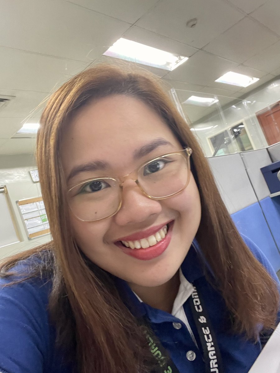 averlyjerryl's tweet photo. nastress me sa first day ko as a corporate change control girlie hahah https://t.co/Bokc2fkYCl