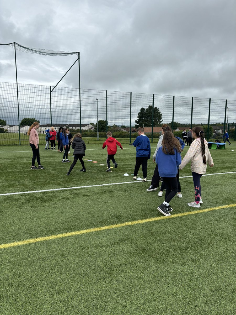 P6 were fantastic participants in P7’s final potted sports expedition. So much fun, even in the colder weather! 🏐🏌️‍♂️🥇