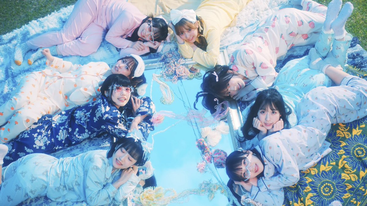 SWEET STEADY、パジャマ姿で“キュートな寝顔”披露? 新曲「ぱじゃま 