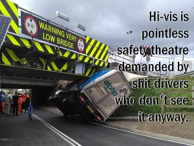 EricEatsPickles's tweet photo. Fascinating.
What does "research" say about hi-vis &amp; bridges...? https://t.co/bQKdmWyKJP