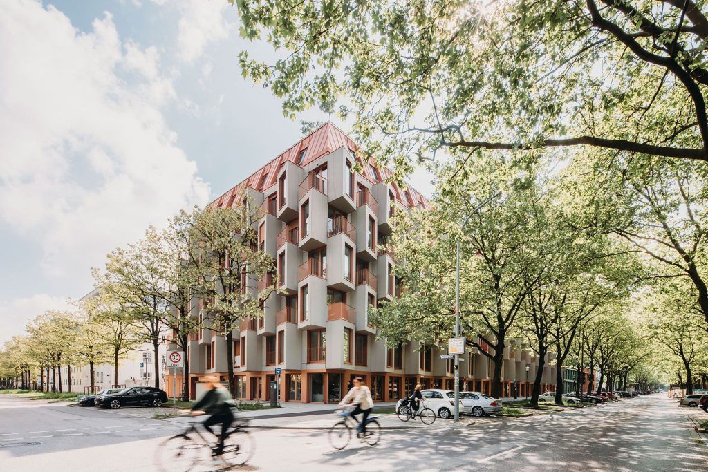 afasiaarq's tweet image. #UNStudio  buff.ly/3z9MdBh | posted by afasia | daily entries on contemporary art and architecture #afasiaarchzine #afasiaarq | 

Van B Residences . Munich UNStudio With its one to three room, highly flexible apartments, flats, gallery lofts and …
