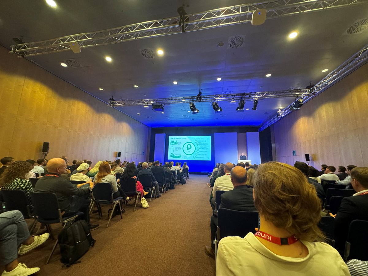 VesselBot (@vesselbot) on Twitter photo Congratulations to the <a href="/CarlsbergGroup/">Carlsberg Group</a> on their impressive progress towards a net-zero supply chain! 
 
#Carlsberg's journey is proof that intelligent, sustainable #supplychains are within reach. We're excited to see how its leadership continues to inspire others!
 
#GartnerSCC Congratulations to the <a href="/CarlsbergGroup/">Carlsberg Group</a> on their impressive progress towards a net-zero supply chain! 
 
#Carlsberg's journey is proof that intelligent, sustainable #supplychains are within reach. We're excited to see how its leadership continues to inspire others!
 
#GartnerSCC