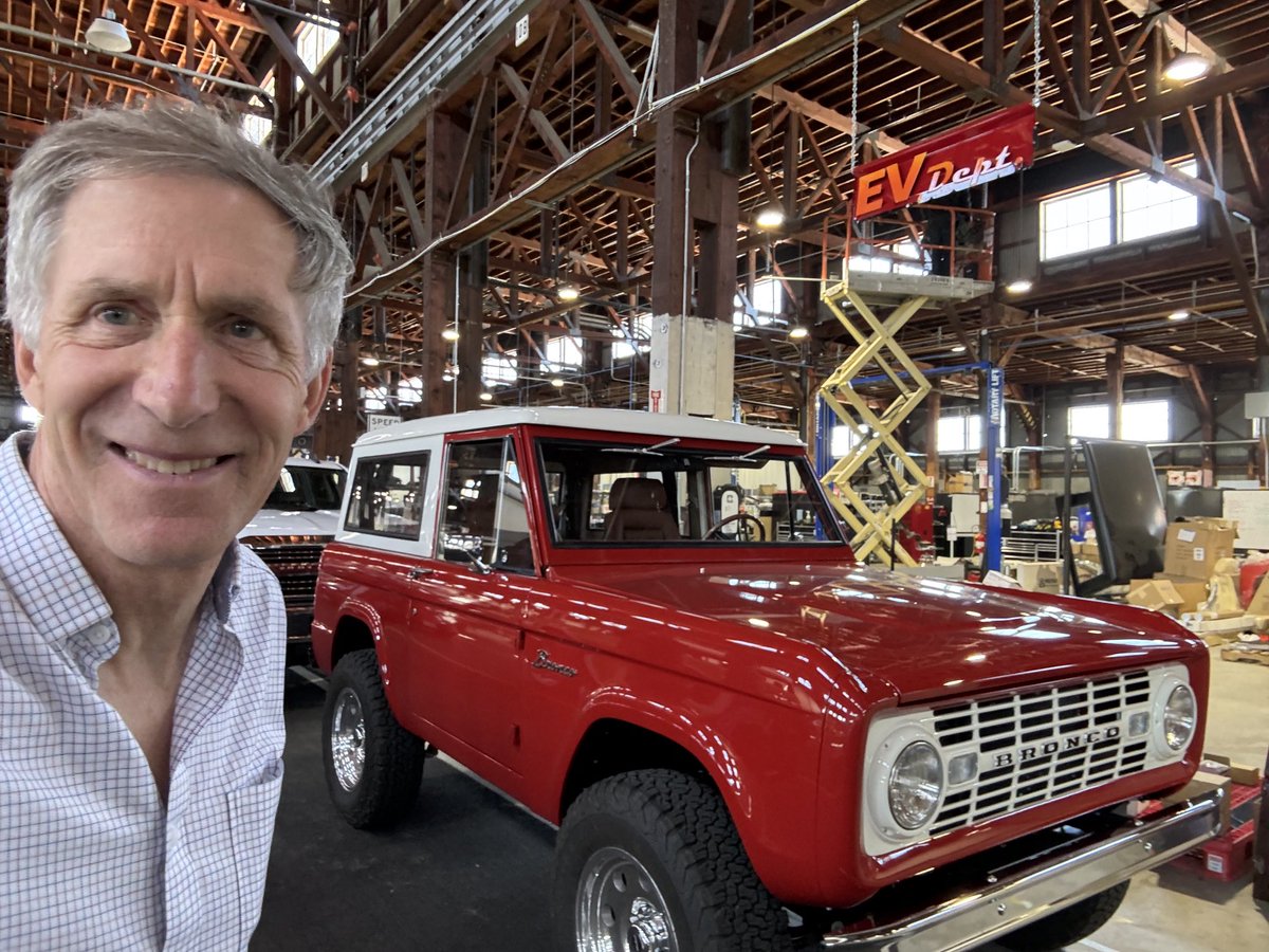 gregkidd's tweet photo. Visited our production line for Ford Broncos at Kindred Motors.    1960s autos rolling off the refurbishment assembly lines as better than new.  We need to bring more jobs liked this to our 2nd district here in Nevada https://t.co/SltpiysDpN