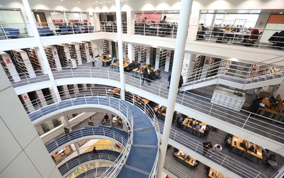 We are currently preparing to establish and pilot an educational media service at LSE to support any curriculum-driven AV production work. 
If you would be interested in attending a short focus group next week to explore these ideas, find out more here: shorturl.at/CTaZ5