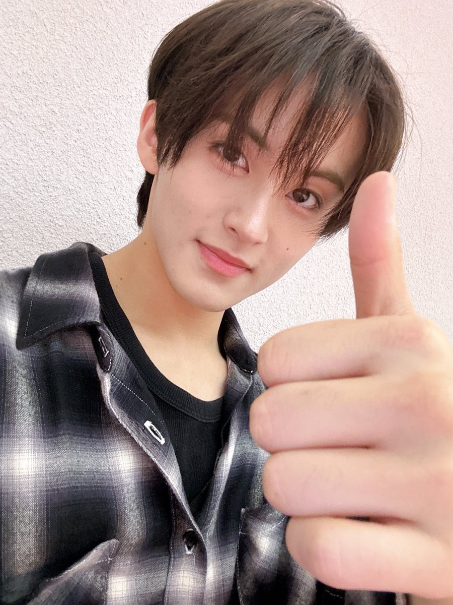 ㅠㅠ 마크 보고싶어어…