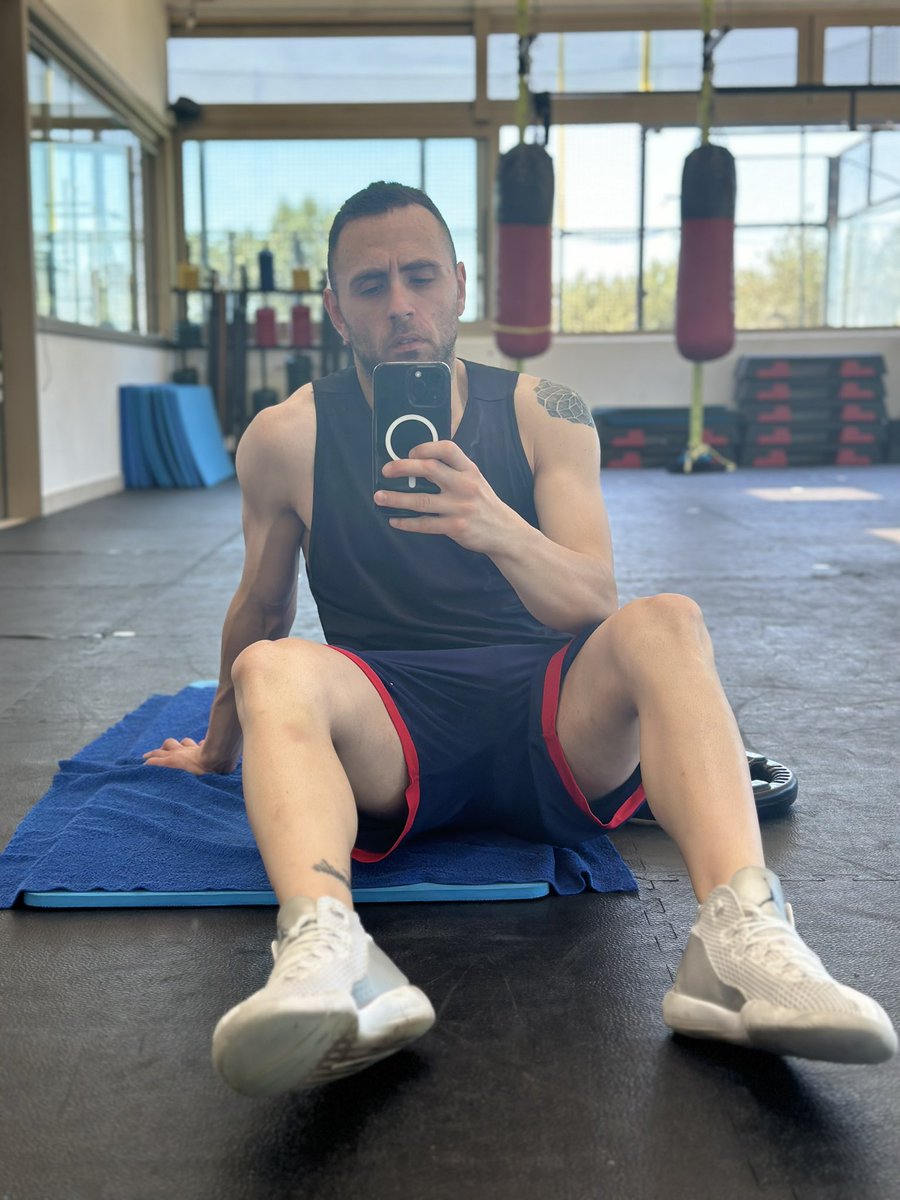 mattia2302's tweet photo. Sudore e costanza portano risultati

#Gym #Gymbro https://t.co/PBHSTtJGmZ