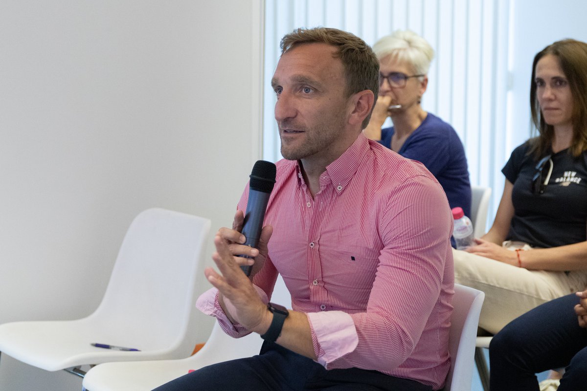 🤰🏻⚽️ “Pueden con todo y lo van a conseguir”: la categórica sentencia tras la jornada ‘Maternidad y éxito deportivo’.

🔗 afefutbol.com/MaternidadYExi…

#EncuentrosAFE