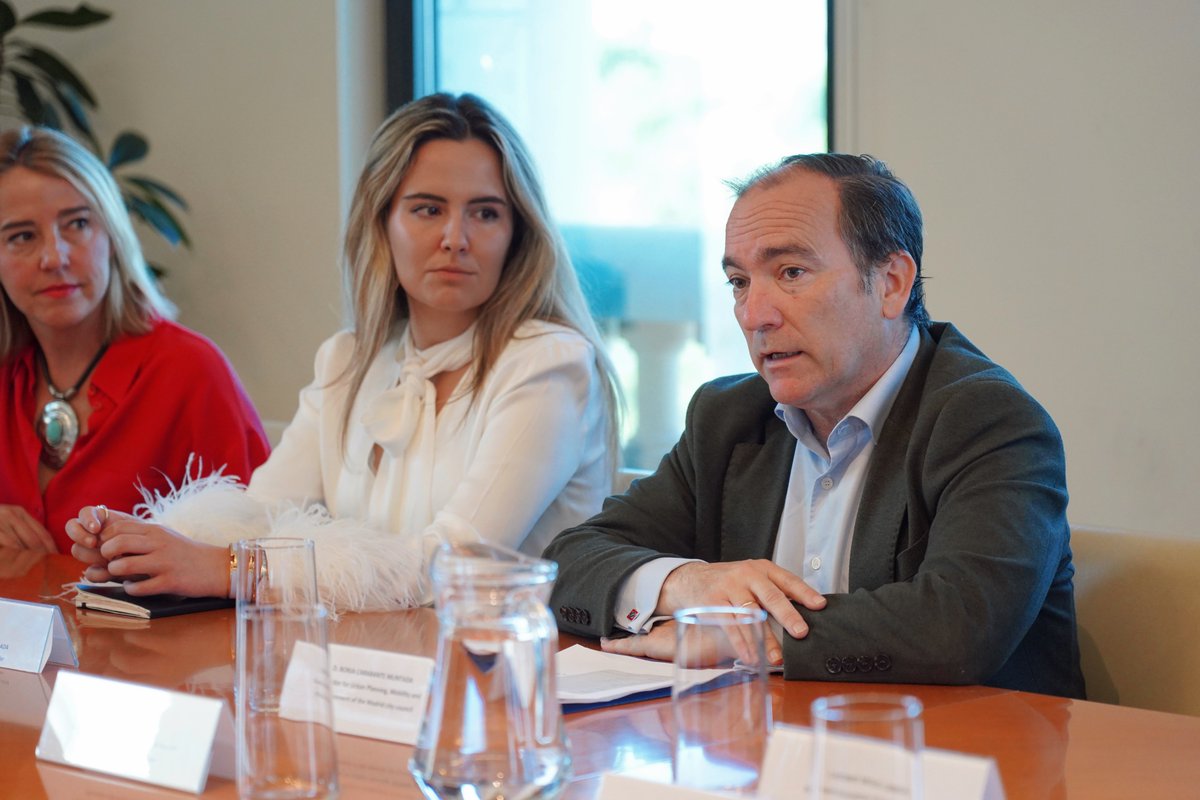 Laura Glez Escallada tweet media