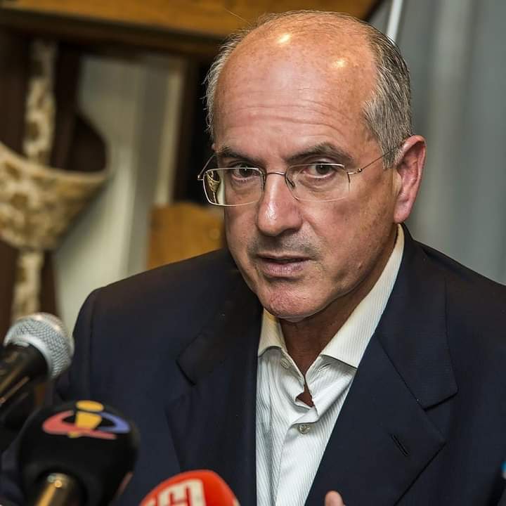 Cigano. Muçulmano. Imigrante.