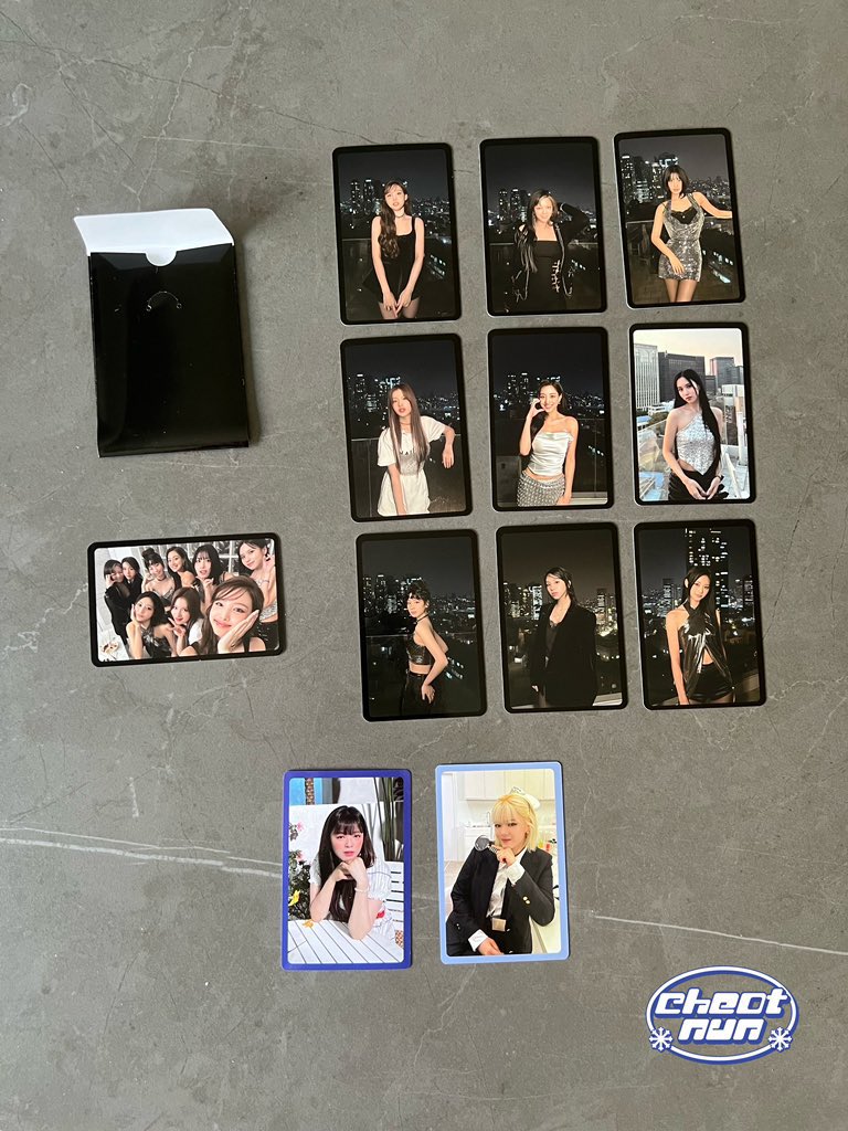 ✿ #cheotph_onhand ✿

「 twice with you-th 」
standard pob set glowing ver
+ jeongyeon fol &amp; tol pob tingi

⤷ ₱250 - as set only!
⤷ mod: ggx, sco +₱20, sdd
⤷ mop: maya, gcash, bank, sco

⚠️ first to sco or mine PAYO
🛒 ph.shp.ee/BGToYy5

# wts lfb ph youth pc poca