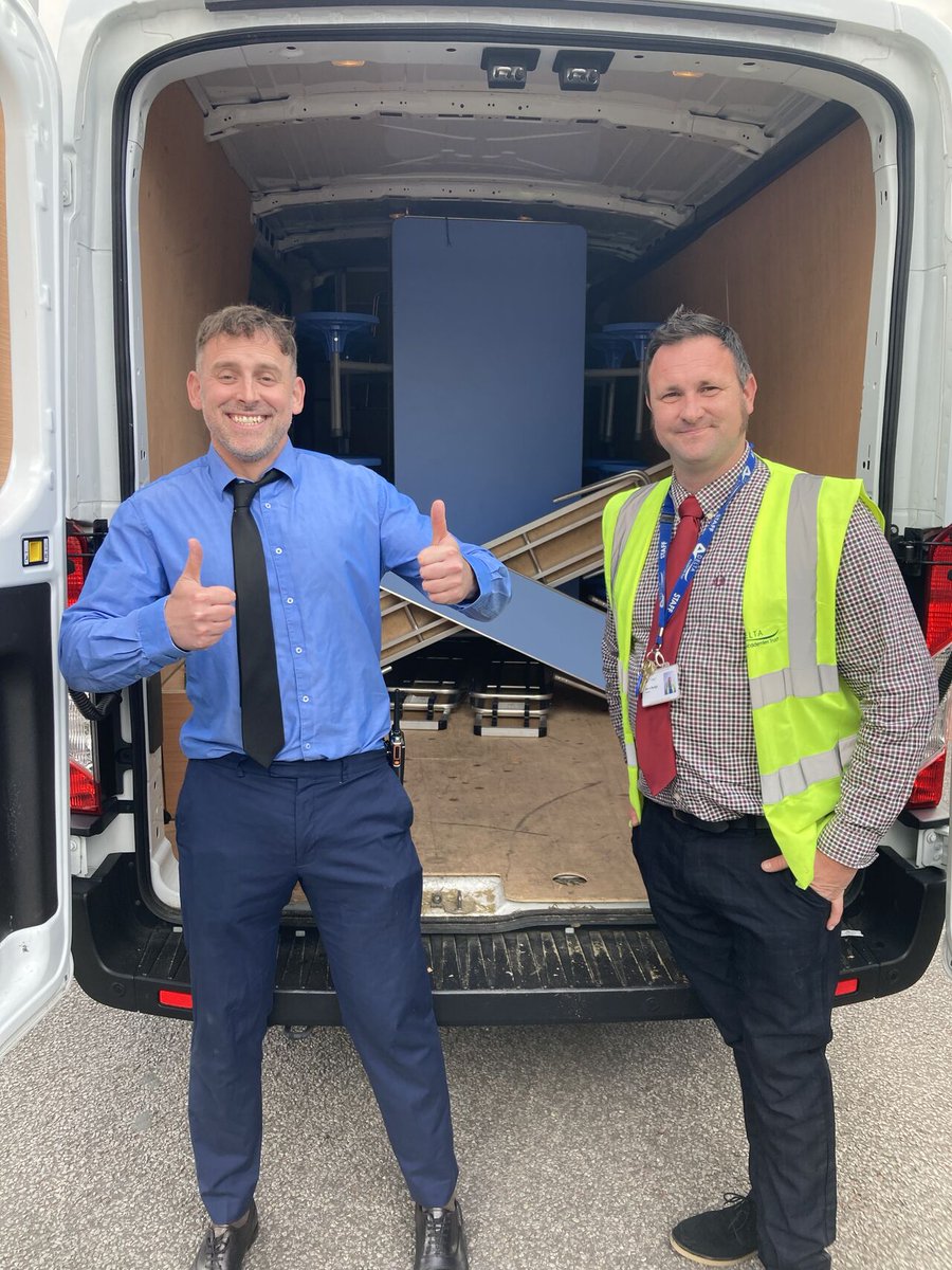 Schools helping schools! 

One of the schools we are supporting was struggling with dining furniture for Key Stage 1. 

A few texts and calls across the Trust, and the Delta community came together to donate tables for 56 children, creating a new lunch space! 

Check out the team