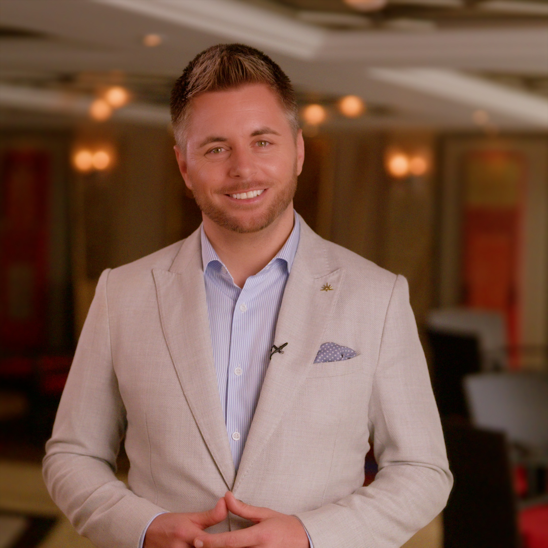 P&O Cruises tweet media
