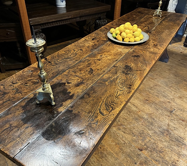 jackie_simonini's tweet image. A rare and documented elizabethan elm trestle table. English. Circa 1600-1610. 

rb.gy/unsuip

#trestletable #elmtrestletable #antiquetrestletable #antique #furniture