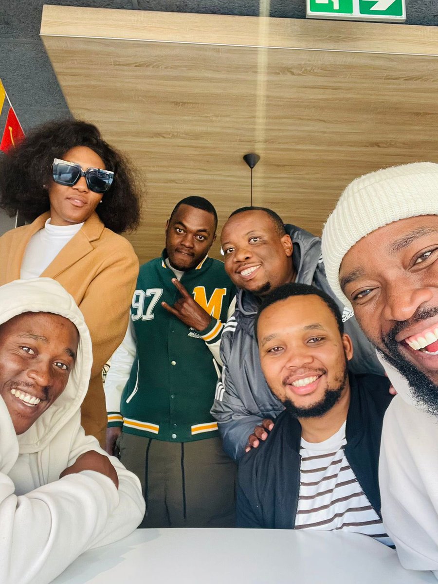 SekgobelaLebo's tweet photo. The A team! Blessed to serve with these guys ❤️🙏🏿 https://t.co/R4NCJYnnfn
