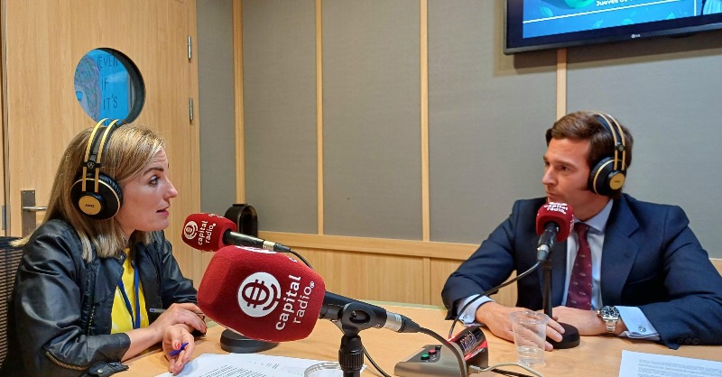 Haxx_energy's tweet photo. Diego Guardamino, director general de Grupo Hafesa, charló en @CAPITALRADIOB con @78laurablanco sobre los principales datos y conclusiones del estudio que hemos presentado sobre la #descarbonización del transporte por carretera. 🎙️

🎧Accede aquí 👇🏻