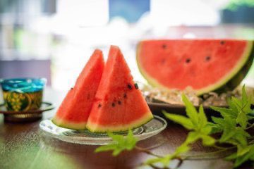 taiseinouen's tweet photo. 第103回プレゼント企画🍉

抽選で1名様に“特選”大玉スイカ 🍉
8〜9Kg1玉入りをプレゼント致します。

最高糖度は14.2を記録✨
すでに1200玉を超えるご注文を頂いてます✨
沢山のご応募お待ちしてます✨

☆応募方法☆
1️⃣@taiseinouenをフォロー
2️⃣このツイートをRT

※送料も無料です

締切6/25(火)23:59