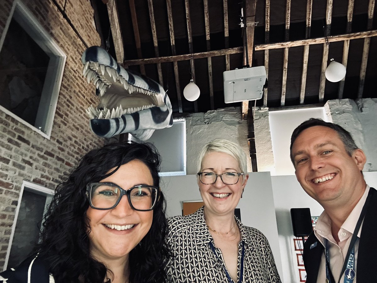 Our room for the Panel discussion in @DorsetMuseum on digital, data, quantum computing &amp; AI with a dinosaur hanging from the ceiling…. #DorsetInnovationHub has a sense of humour 😉 <a href="/ChessellSarah/">Sarah Chessell</a> <a href="/stephenaslough/">Stephen Slough</a>
