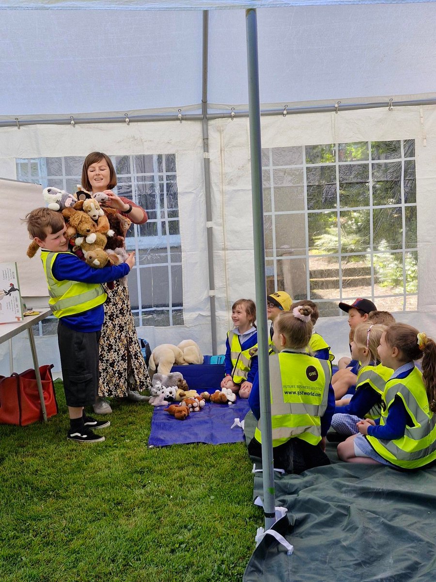 Fridaybridge primary school (@fridaybridgepr2) on Twitter photo Working with the author at this year's Wisbech Reads Festival <a href="/Fridaybridgepr2/">Fridaybridge primary school</a> Working with the author at this year's Wisbech Reads Festival <a href="/Fridaybridgepr2/">Fridaybridge primary school</a>