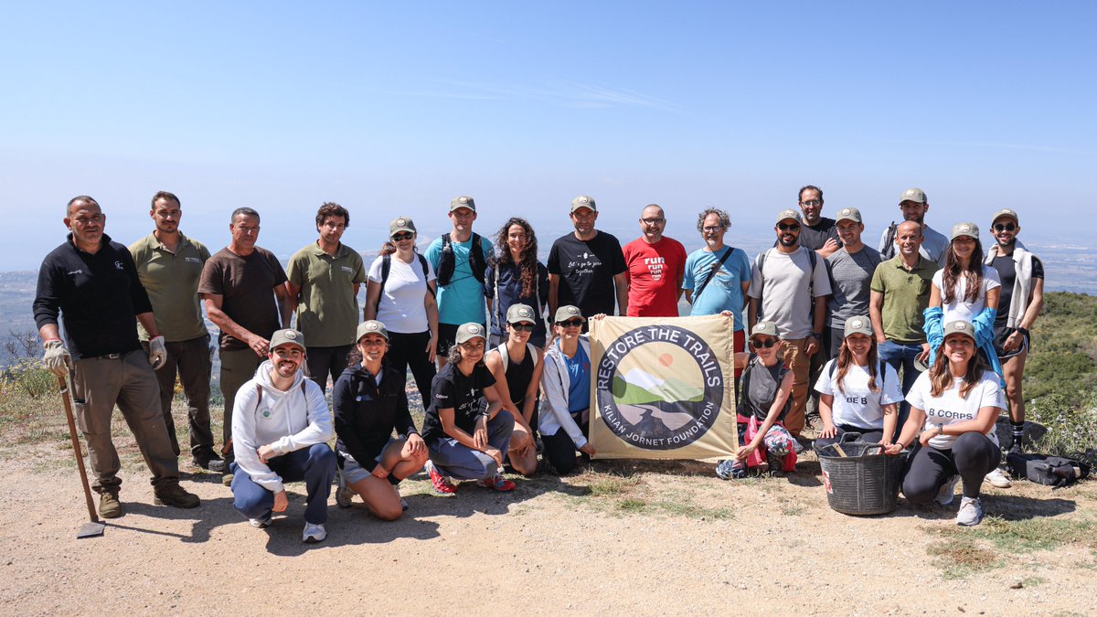 B Corp Spain (@bcorpspain) on Twitter photo ⛏️🌳 El pasado viernes, el movimiento #BCorp y la <a href="/kilianfound/">Kilian Jornet Foundation</a> pasamos a la acción con el proyecto “Restore the Trails”: ¡un proyecto pionero de restauración de caminos y áreas naturales degradadas!
Abrimos hilo 🧵⬇️ ⛏️🌳 El pasado viernes, el movimiento #BCorp y la <a href="/kilianfound/">Kilian Jornet Foundation</a> pasamos a la acción con el proyecto “Restore the Trails”: ¡un proyecto pionero de restauración de caminos y áreas naturales degradadas!
Abrimos hilo 🧵⬇️