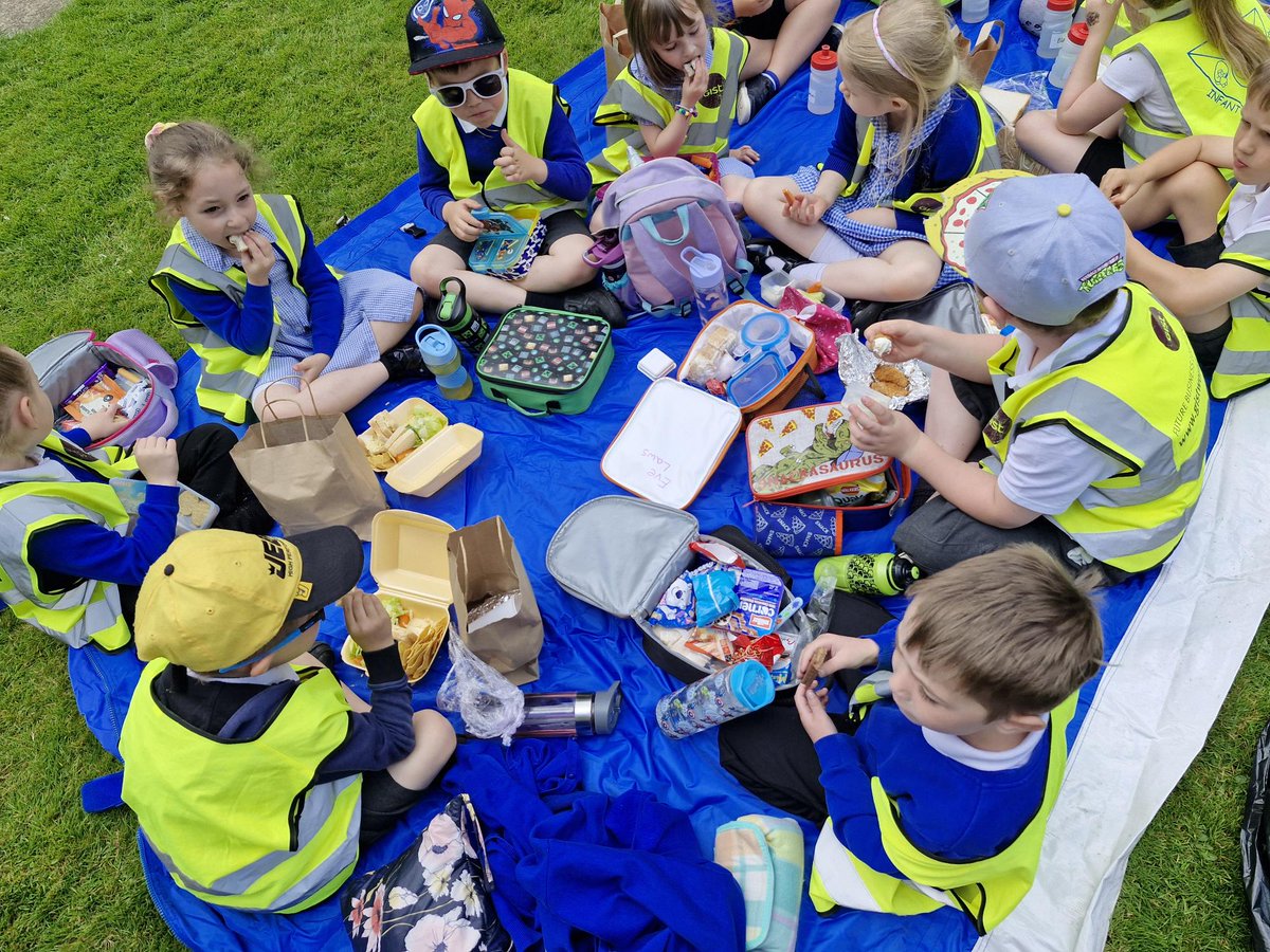 Wisbech Reads Festival: time for lunch after a busy morning enjoying activities with the authors fridaybridge.cambs.sch.uk