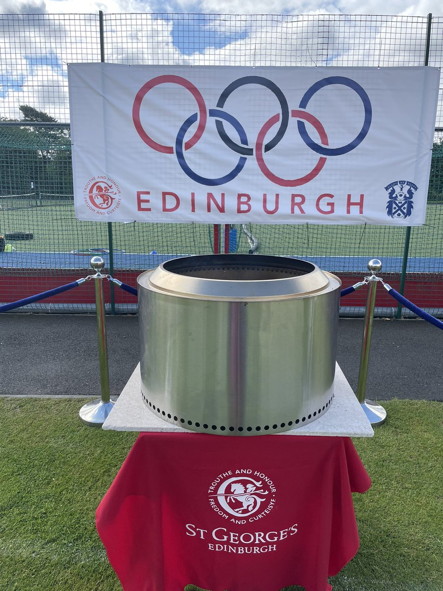 StGeHead1's tweet photo. Olympic day off to a cracking start @stgeorgesedin with our friends from @MerchiNews https://t.co/udojPVcCjX
