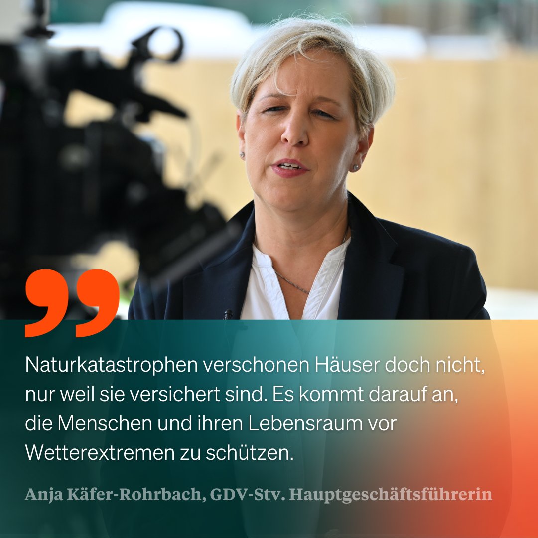 Anlässlich der anstehenden Entscheidung über eine #Pflichtversicherung für #Elementarschäden am 20. Juni 2024 bestärken die #Versicherer ihre Forderung nach #Klimafolgenanpassung und #Hochwasserschutz beim gestrigen Mediengespräch im Ahrtal.