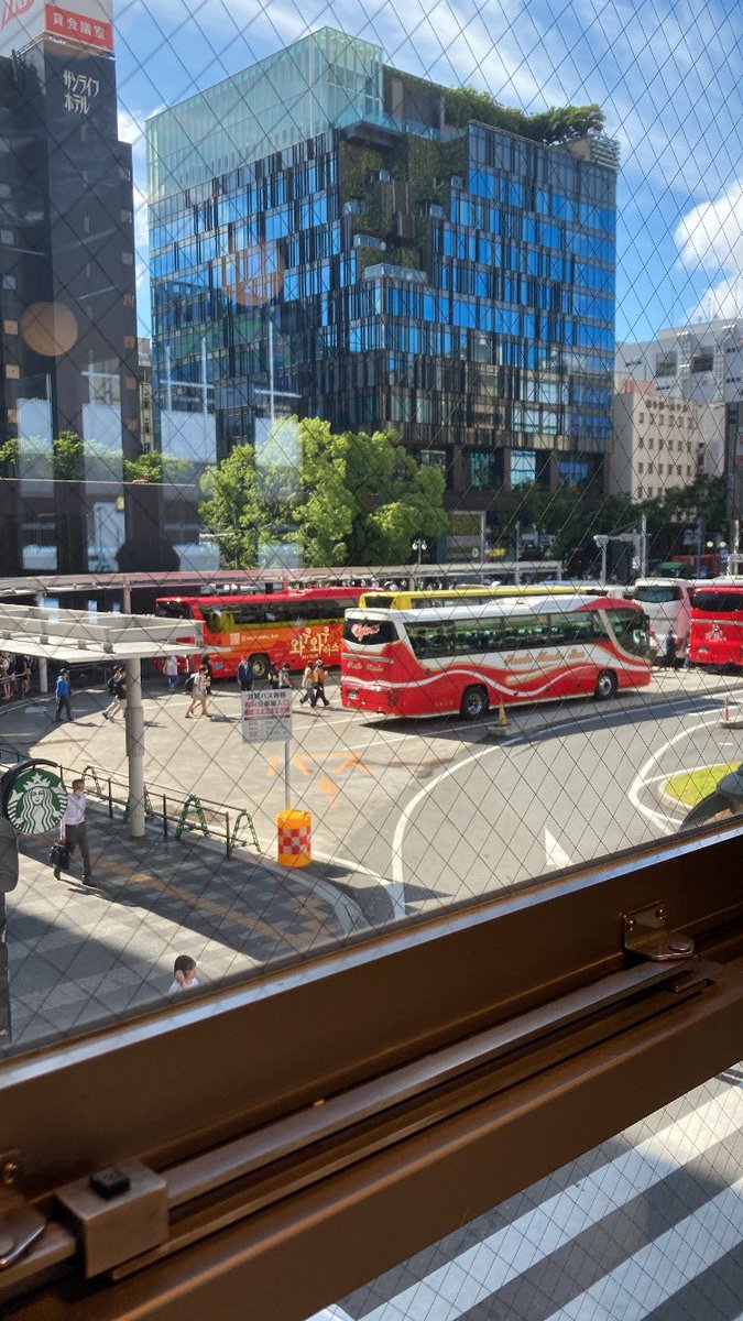 私博多付近で仕事してるからたまにここ行くんだけど、朝は人少なくて穴場だから好き🫶