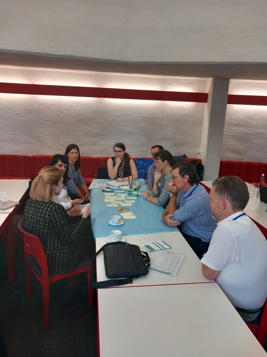 Impressions from yesterday's World Café at our #NPRWorkshop, discussing diet-related tasks in #mentalhealth settings. 
<a href="/uni_ulm/">Universität Ulm</a> 
<a href="/_ISNPR/">ISNPR</a>

#NutritionalPsychiatry
#Diet
#MentalHealthSupport 
#interprofessional 
#international