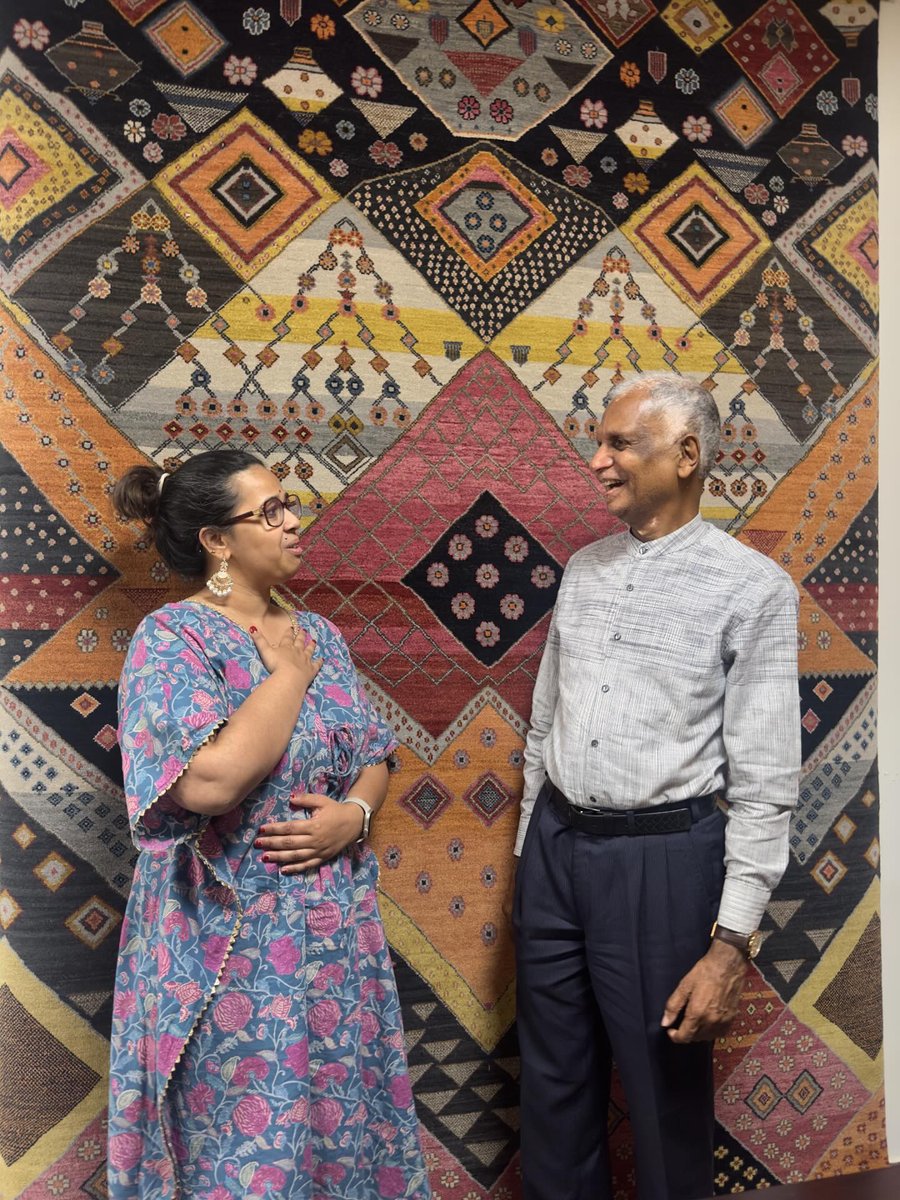 Nand Kishore Chaudhary (@n_k_chaudhary) on Twitter photo Stories play a vital part in our lives, bringing smiles on our faces and touching our hearts.
I felt this deeply after meeting our guest <a href="/vipashadevi/">Vipasha Devi Tilak</a>. Her presence brightened the room with positivity and #storytelling spirit.
Visit: bit.ly/VipashaDeviTil⌠Stories play a vital part in our lives, bringing smiles on our faces and touching our hearts.
I felt this deeply after meeting our guest <a href="/vipashadevi/">Vipasha Devi Tilak</a>. Her presence brightened the room with positivity and #storytelling spirit.
Visit: bit.ly/VipashaDeviTilâŚ