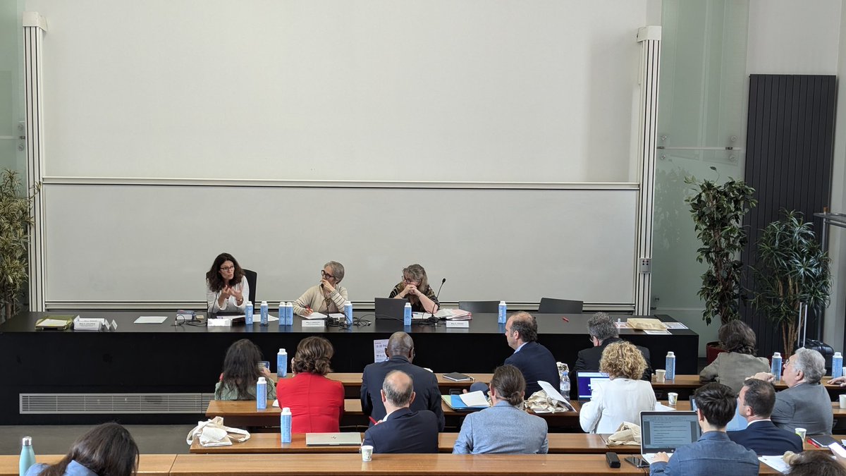 École de droit de Toulouse (@ecoledroittlse) on Twitter photo #LoiPinel
2e séquence du colloque présidée par Mme Catherine Ginestet, Pr à <a href="/UTCapitole/">Université Toulouse Capitole</a>, Directricr de <a href="/IDP_UT1Capitole/">Institut de Droit privé - UT1 Capitole</a>, sur "Le renforcement ou l’affaiblissement du champ d’application du statut ?"
<a href="/hugueskenfack/">hugues kenfack</a> #LoiPinel
2e séquence du colloque présidée par Mme Catherine Ginestet, Pr à <a href="/UTCapitole/">Université Toulouse Capitole</a>, Directricr de <a href="/IDP_UT1Capitole/">Institut de Droit privé - UT1 Capitole</a>, sur "Le renforcement ou l’affaiblissement du champ d’application du statut ?"
<a href="/hugueskenfack/">hugues kenfack</a>