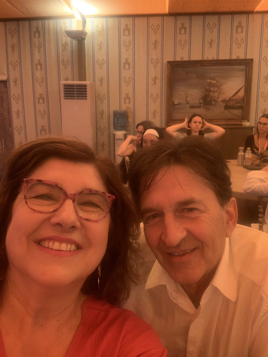 Happy in Conecta Toledo, representing <a href="/PateProductores/">PATE Productores</a> , meeting with french producers and old smart friends as Laurent ! <a href="/Conecta_Fiction/">Conecta FICTION & ENTERTAINMENT</a> Merci Geraldine pour ton travail !!