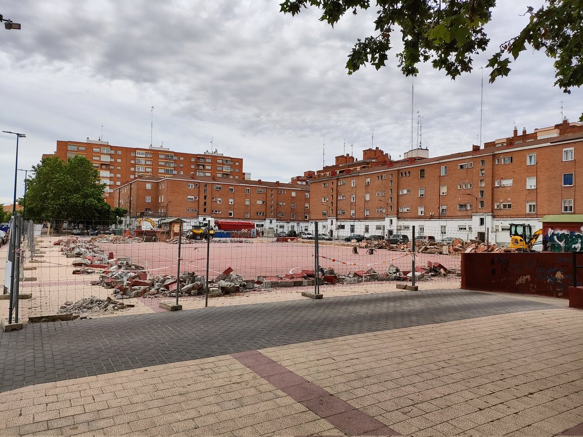 Sacrilegio en la pista roja!! Noooooooo 😢
#leonesdecastilla #larondilla #valladolid