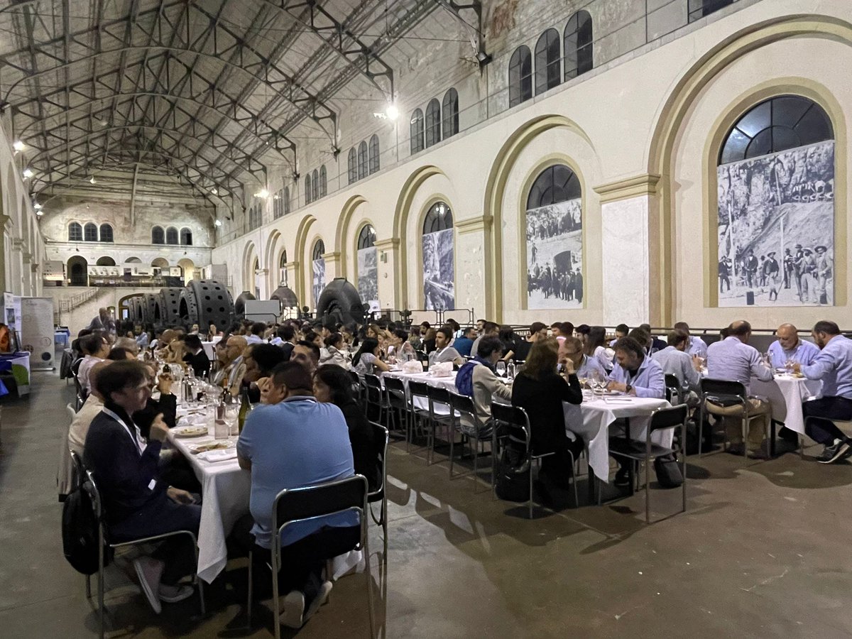 gitonline's tweet image. La #cenaSociale nella sala macchine dell’ex Centrale Idroelettrica “Antonio Pitter” a cura del catering dell’albergo Montenegro di Maniago (PN), sotto la guida dello chef Gabriele Peres