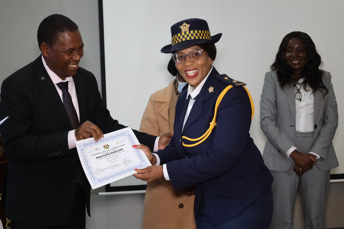 WHO Lesotho (@wholesotho) on Twitter photo 🥳Congratulations to Lesotho AVoHC-SURGE responders!
After one month of intensive AVoHC-SURGE onboarding training, Lesotho becomes the 18th country in the <a href="/WHOAFRO/">WHO African Region</a> to establish the AVoHC-SURGE responders team ready for deployment.
Thanks to support from <a href="/WHO/">World Health Organization (WHO)</a> and <a href="/AfricaCDC/">Africa CDC</a>. 🥳Congratulations to Lesotho AVoHC-SURGE responders!
After one month of intensive AVoHC-SURGE onboarding training, Lesotho becomes the 18th country in the <a href="/WHOAFRO/">WHO African Region</a> to establish the AVoHC-SURGE responders team ready for deployment.
Thanks to support from <a href="/WHO/">World Health Organization (WHO)</a> and <a href="/AfricaCDC/">Africa CDC</a>.