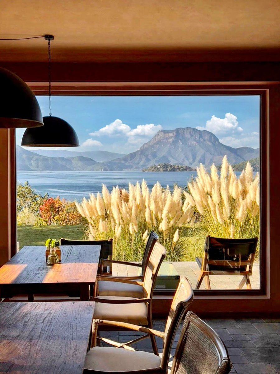 tJ2Eo2gH4t5ePb's tweet image. This ﾠis ⳿where?