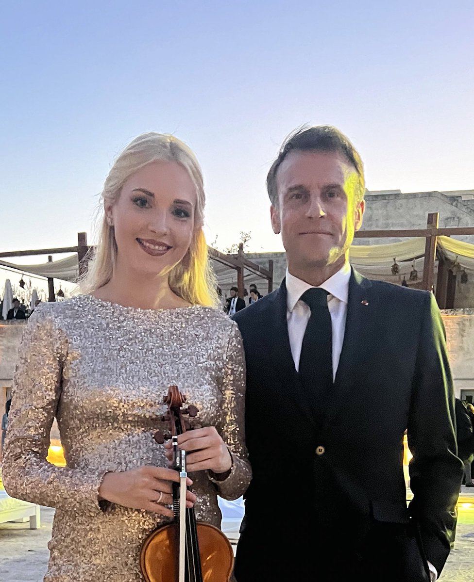 APetryshak's tweet photo. Special concert at the @G7, spreading a message of peace and fundamental values through our music 🎻🎶
A heartfelt thank you to @AndreaBocelli for always trusting in me and for our deep musical connection.
@JoeBiden @RishiSunak @EmmanuelMacron https://t.co/dRJ2xgoaKM