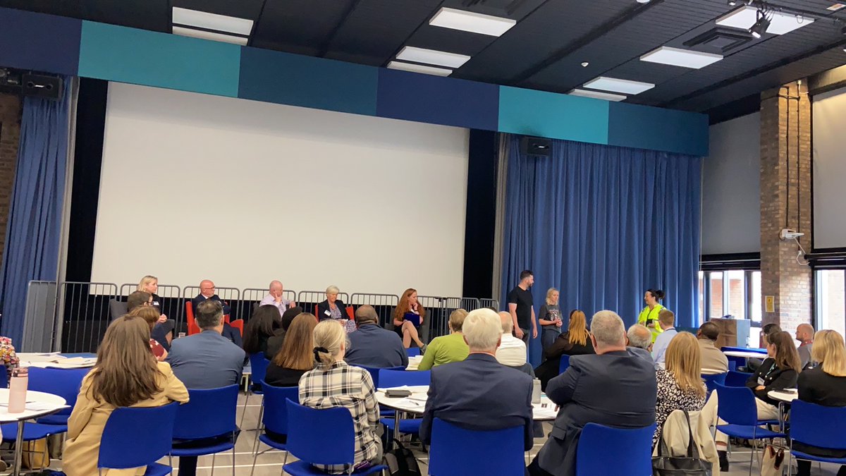 minzhang3's tweet image. Performance by #threatregroup at #DACPRL2024 was stunning! The one-day event was on the 6th of June, but the #domesticviolence story is lingering and it shows the nuances, complexity, and language used could be challenges of policing domestic abuse in practice. @OU_police_res