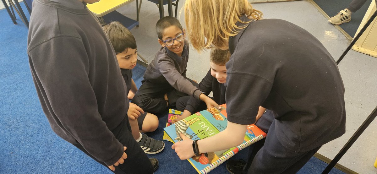 We ❤️ Reading in Year 4!